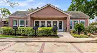 3950 Ashburnham Dr #C1 - Photo 1 of 1