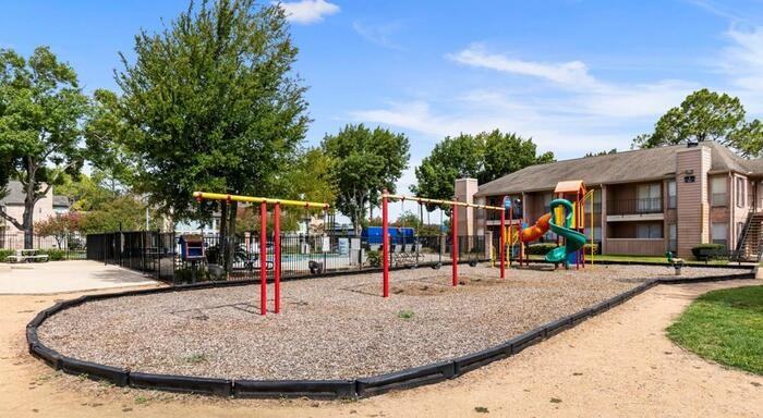 3950 Ashburnham Dr #C2 - Photo 5 of 18