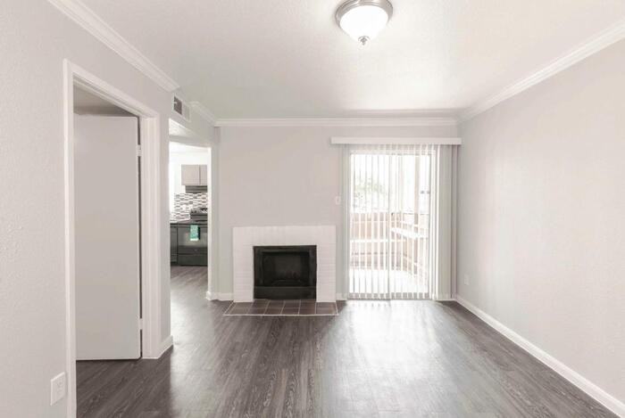 2700 S Dairy Ashford Rd #D2 - Photo 6 of 22