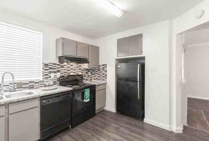 2700 S Dairy Ashford Rd #C3 - Photo 7 of 23