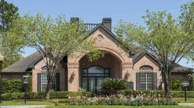 701 T C Jester Blvd #B2 - Photo 3 of 19