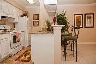 10100 Kempwood Dr #C4 - Photo 3 of 5