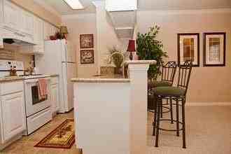 10100 Kempwood Dr #B1 - Photo 3 of 5