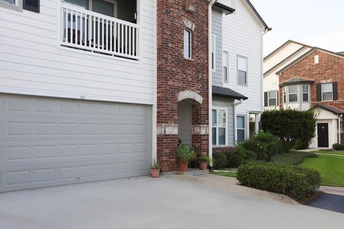 9844 Cypresswood Dr #C3 - Photo 5 of 32