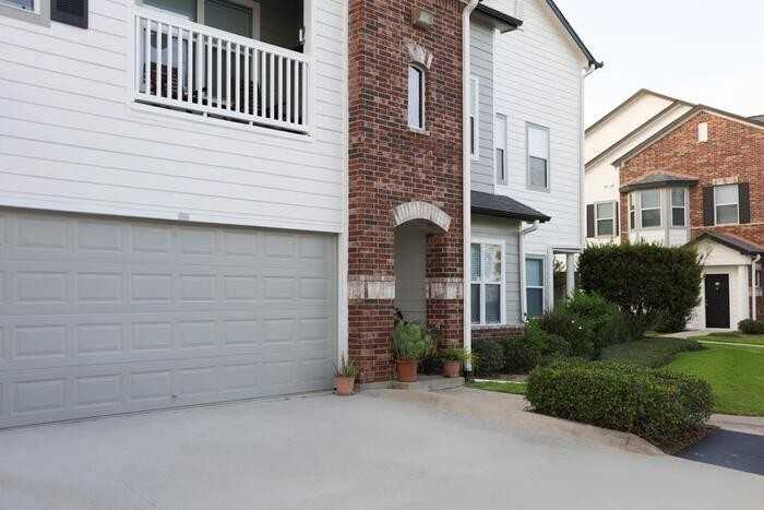 9844 Cypresswood Dr #C5 - Photo 5 of 32