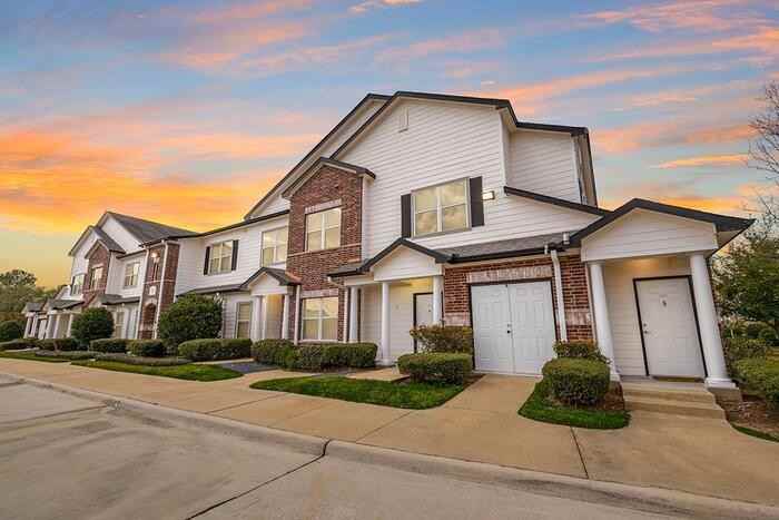 9844 Cypresswood Dr #C7 - Photo 2 of 32