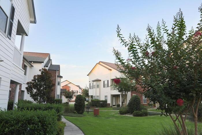 9844 Cypresswood Dr #B1 - Photo 6 of 34