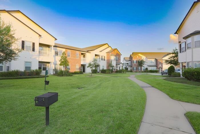 9844 Cypresswood Dr #B3 - Photo 4 of 34