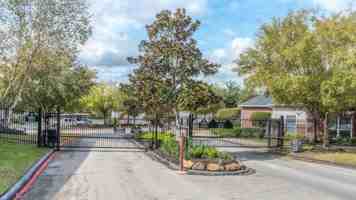 featured image of 1840 Longmire Rd #B1