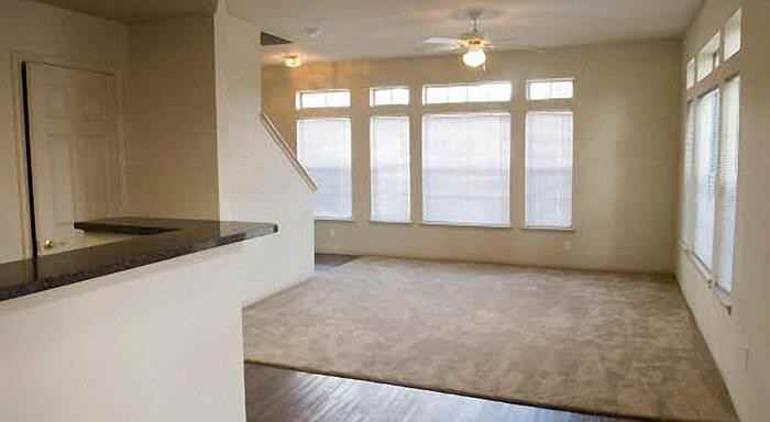 503 West Rd #E1 - Photo 7 of 9