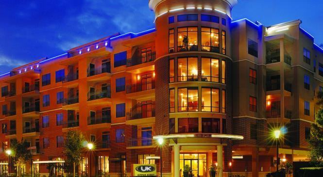 2300 Richmond Ave #B8 - Photo 2 of 34