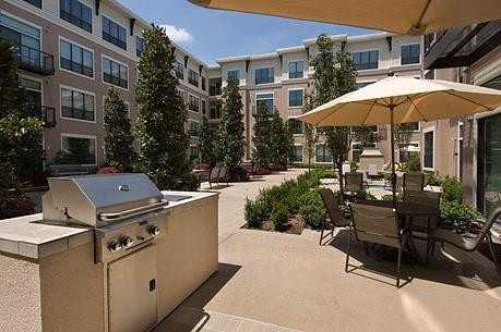 2424 Sawyer Heights St #B11 - Photo 7 of 30