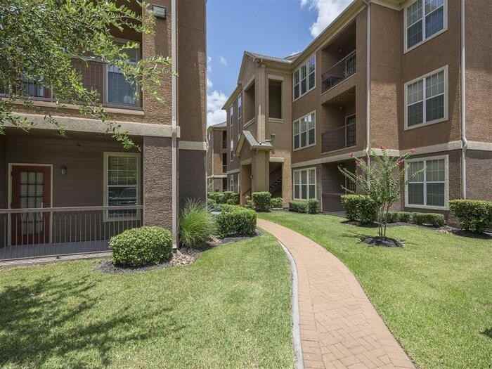 8989 West Rd #D1 - Photo 6 of 41