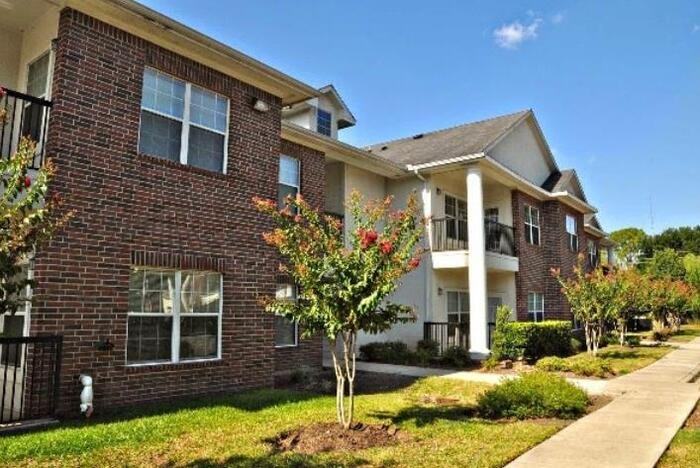 2815 Cypress Point Dr #B1