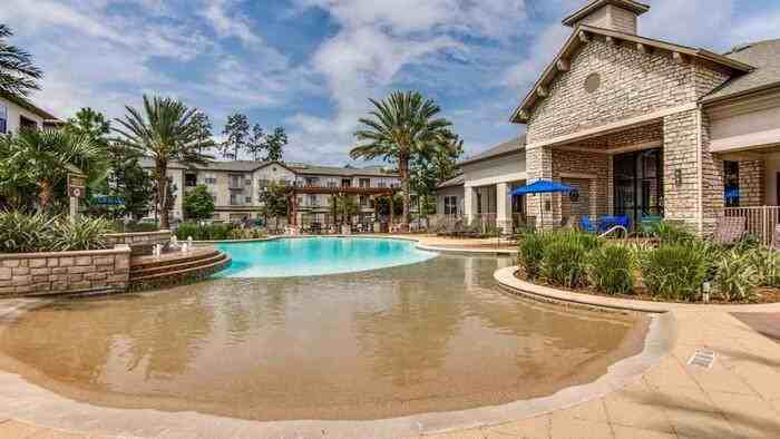 10851 W Montfair Blvd #C4 - Photo 2 of 17