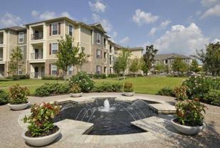 1111 Falcon Park Dr #D1 - Photo 1 of 1