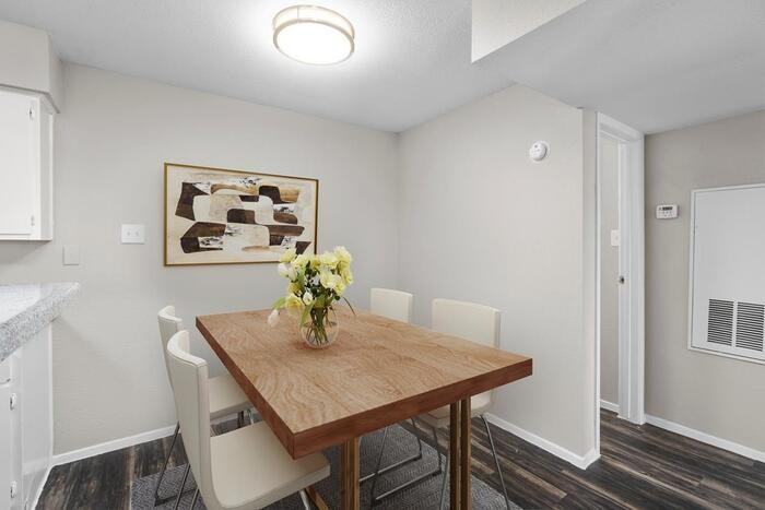 1010 Magnolia St #D1 - Photo 5 of 13