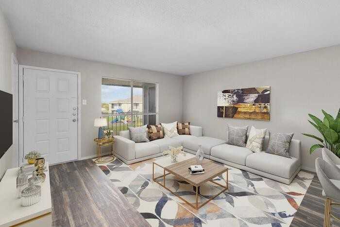 1010 Magnolia St #C2 - Photo 4 of 14