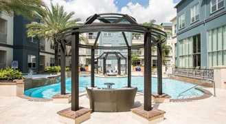 1725 Crescent Plaza Dr #B1 - Photo 1 of 1