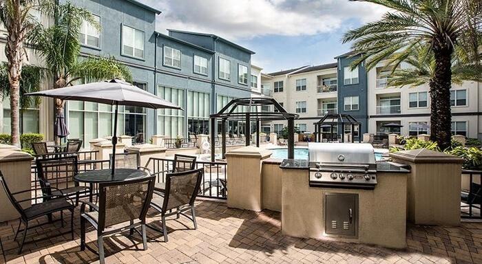 1725 Crescent Plaza Dr #B1 - Photo 2 of 7