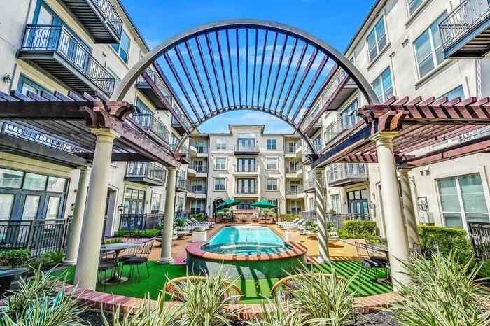 2727 Revere St #C7 - Photo 3 of 26