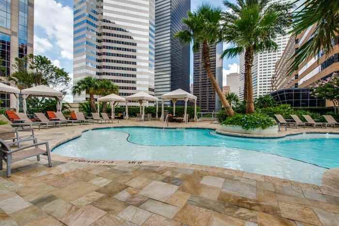 1400 Mckinney St #C2 - Photo 2 of 15