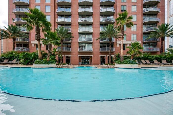 1400 Mckinney St #C3 - Photo 3 of 20