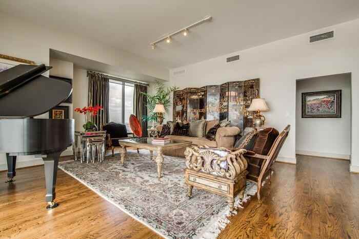 1400 Mckinney St #B2 - Photo 6 of 15