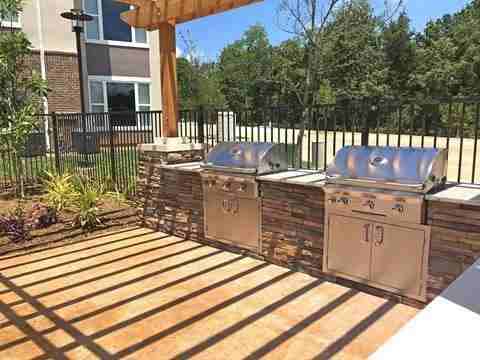 4949 W Davis St #B1 - Photo 5 of 21