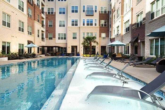 4100 Greenbriar Dr #B3 - Photo 3 of 23