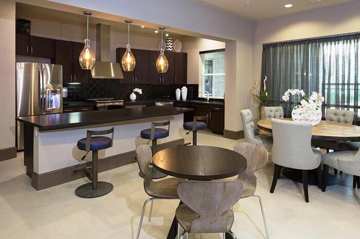 4100 Greenbriar Dr #B3 - Photo 6 of 23