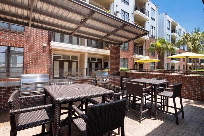 2125 Yale St #C5 - Photo 5 of 21