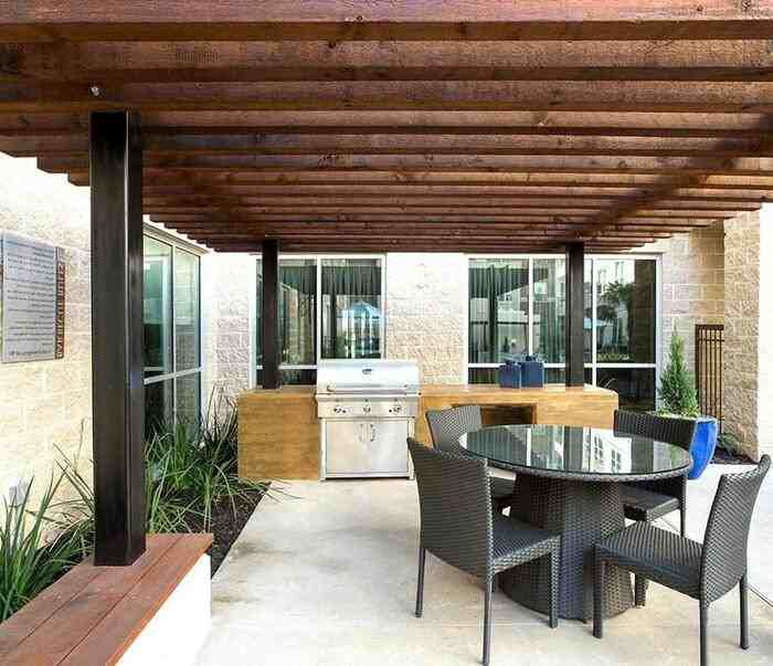 4100 Greenbriar Dr #B7 - Photo 4 of 27