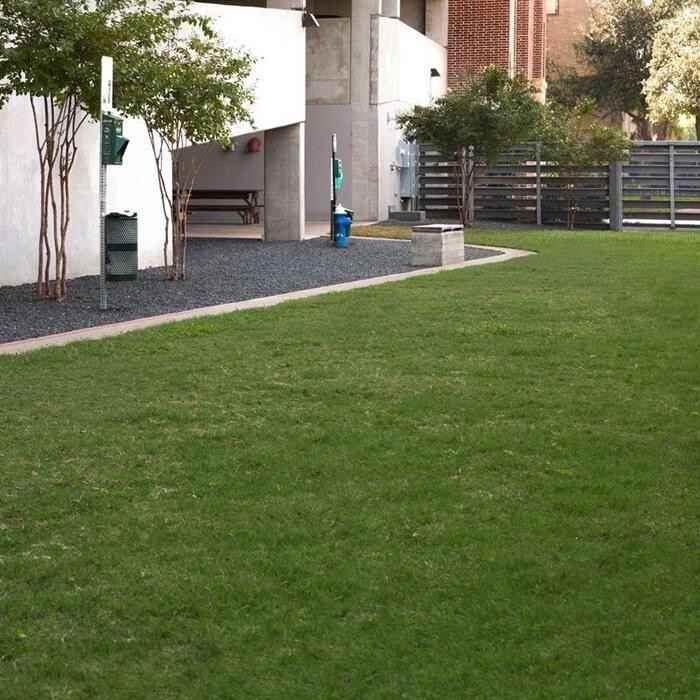 4100 Greenbriar Dr #B8 - Photo 7 of 28