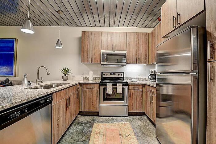 3550 Main St #C2 - Photo 3 of 8