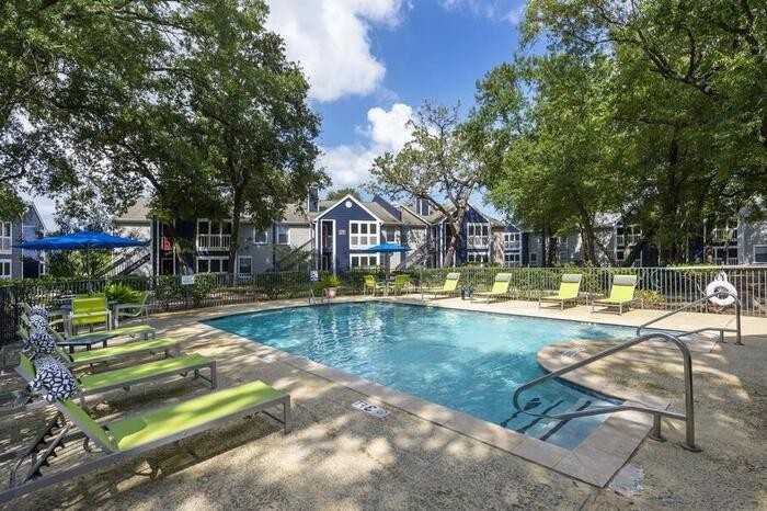 3300 Rollingbrook Dr #D1 - Photo 5 of 27