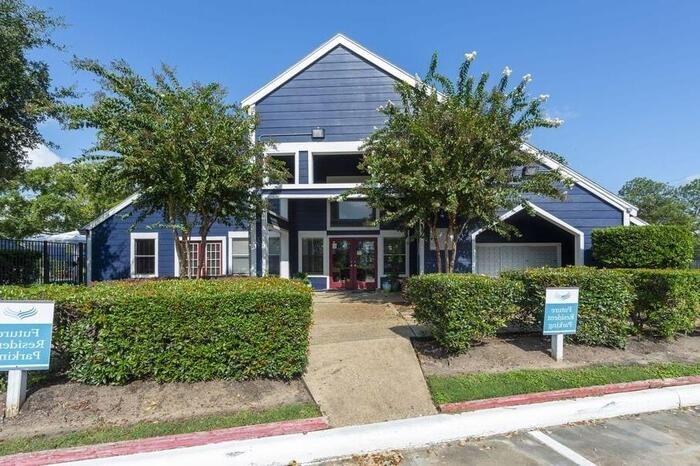 3300 Rollingbrook Dr #C1 - Photo 4 of 27