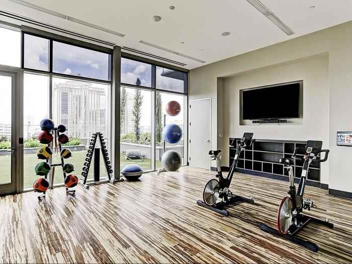 1475 Texas St #B12 - Photo 3 of 7