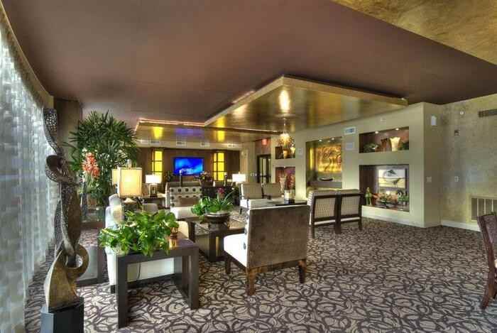 1255 N Post Oak Rd #B1 - Photo 4 of 23