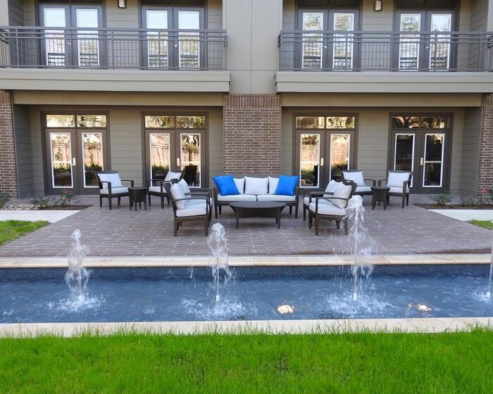 2033 S Gessner Rd #C2 - Photo 4 of 22