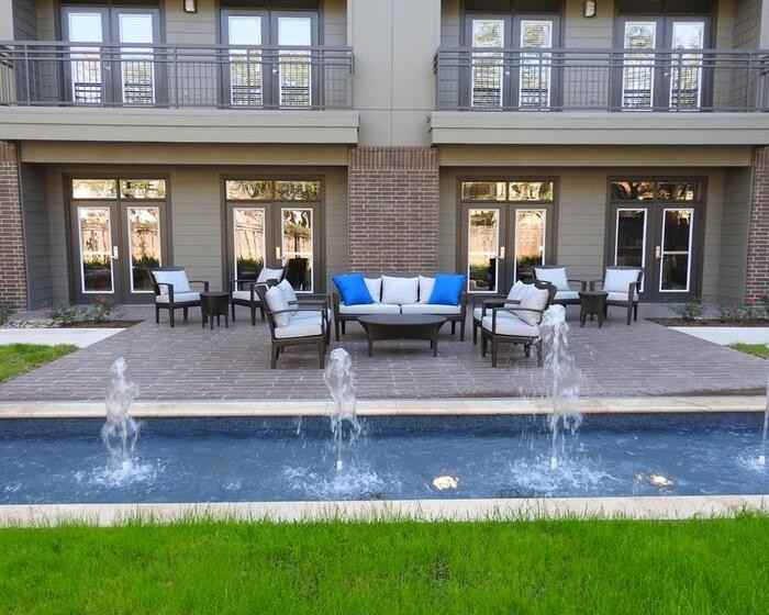 2033 S Gessner Rd #C6 - Photo 4 of 22