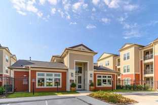 450 E Rogers St #B1 - Photo 1 of 1