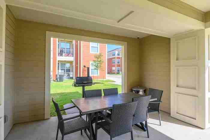 450 E Rogers St #B2 - Photo 6 of 28