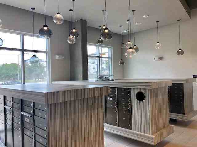 299 W Gray St #B8 - Photo 6 of 32