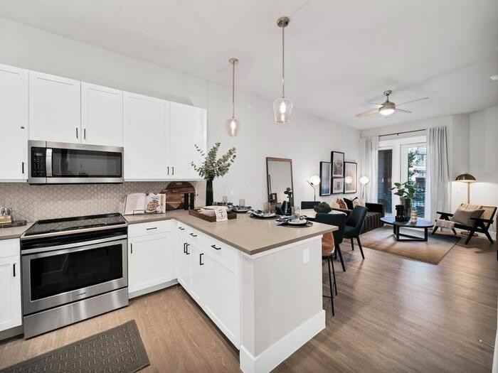 2000 Taylor St #C6 - Photo 5 of 17