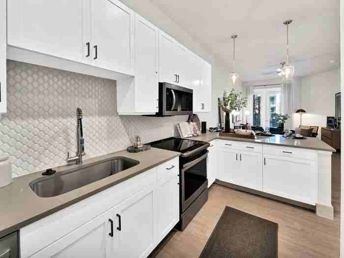 2000 Taylor St #C6 - Photo 7 of 17