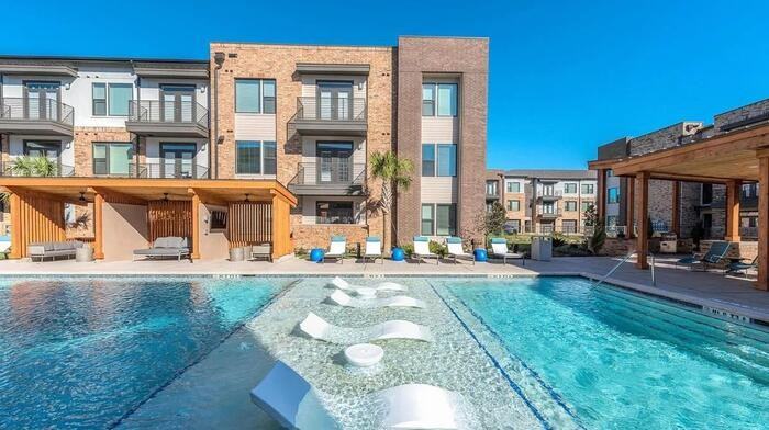 23615 Western Centre Dr #B4 - Photo 4 of 41