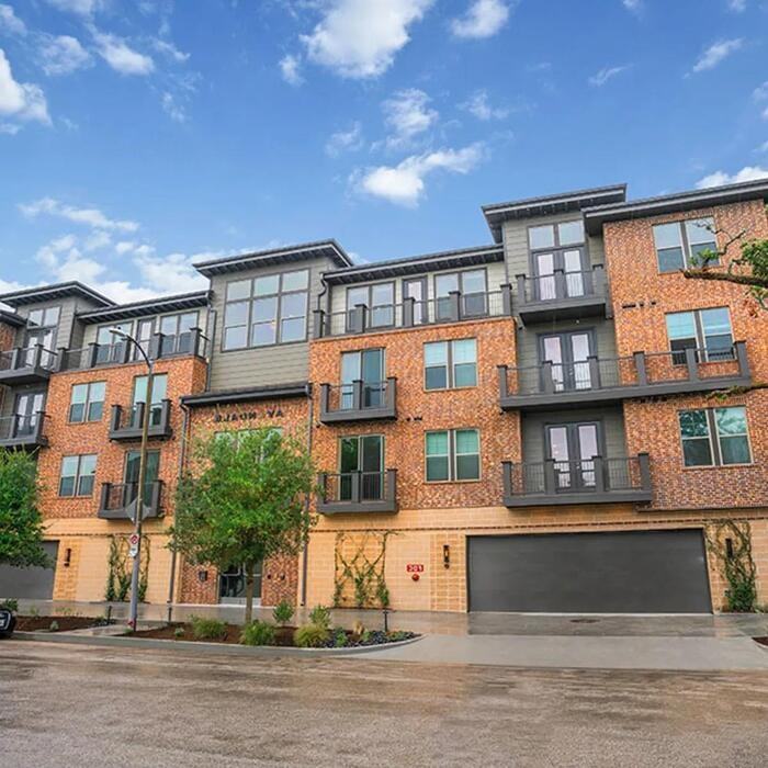 214 Avondale St #B1 - Photo 4 of 29