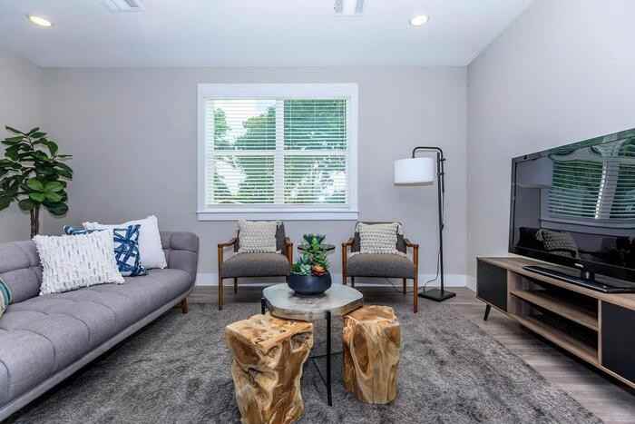 1620 Oak Tree Dr #C1 - Photo 5 of 15