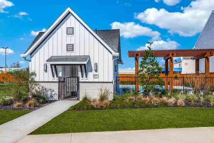 784 Strawberry Pines Ct #C1 - Photo 5 of 19